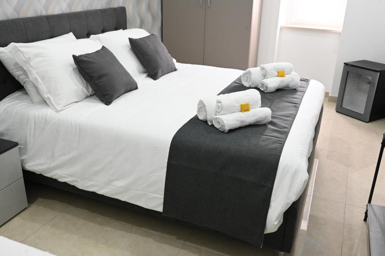 Solymar B&B เนเปิลส์ ภายนอก รูปภาพ