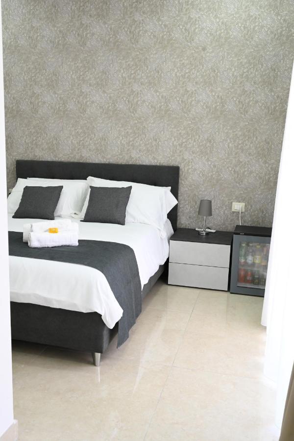Solymar B&B เนเปิลส์ ภายนอก รูปภาพ
